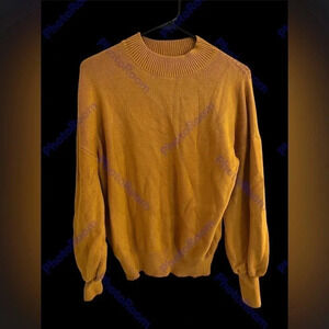 Zesica Sweater in a golden yellow size medium